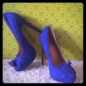 Royal blue pumps